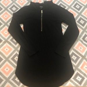 Cute black hooded long sleeve shirt